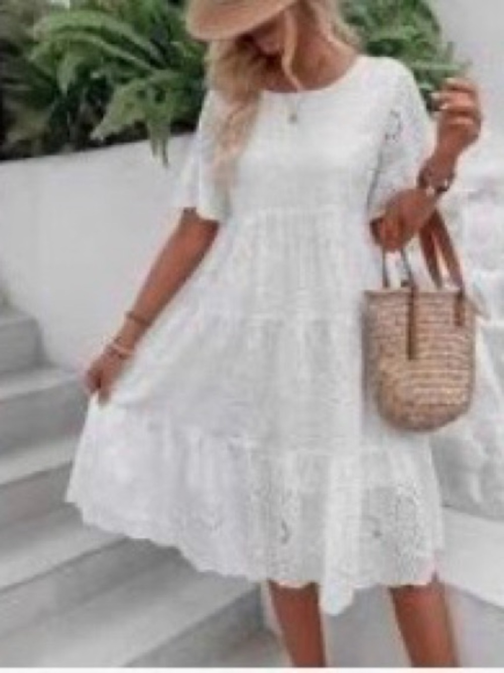 Women’s White Lace Tiered Summer Dress